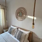 Calm Joy & J - Jay Apartamento