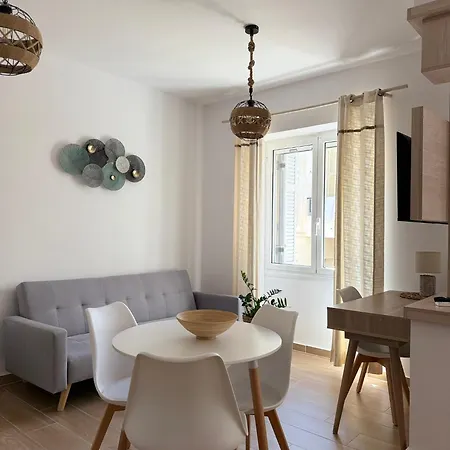 Calm Joy & J - Jay Apartamento