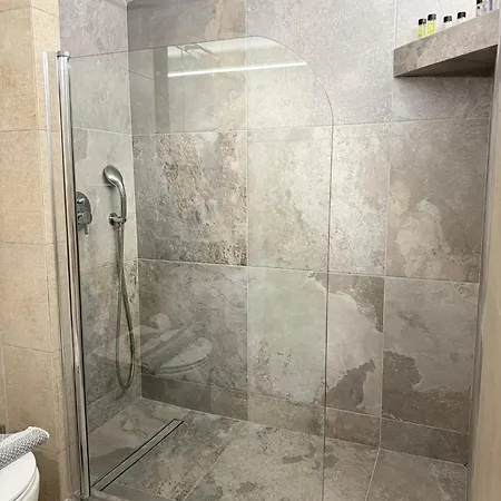 Calm Joy & J - Jay * Hermópolis