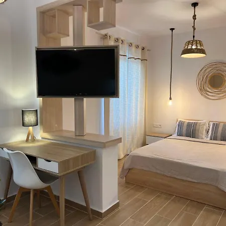 Calm Joy & J - Jay Apartment Ermoupoli